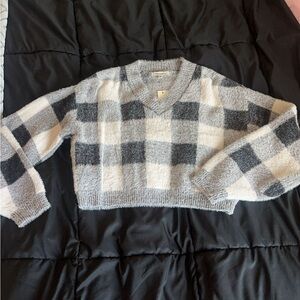 NWT Francesca’s Sweater
